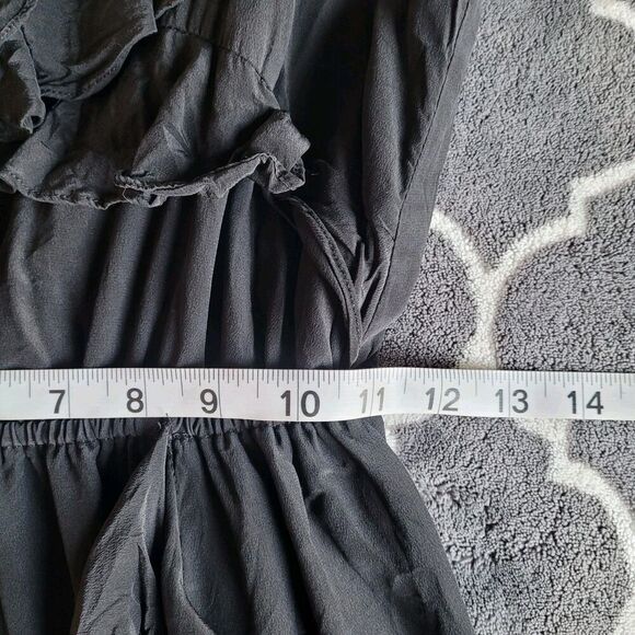 Womens 100% Silk Ruffle Lined Mini Dress Sz 4 Sleeveless VNeck Satin Lightweight - Picture 4 of 7